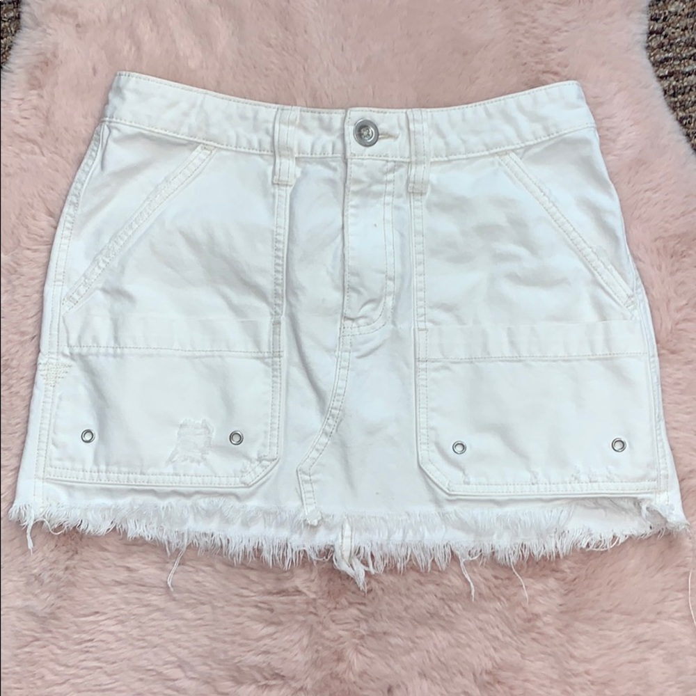 5 for $25🎈 White Free people skirt